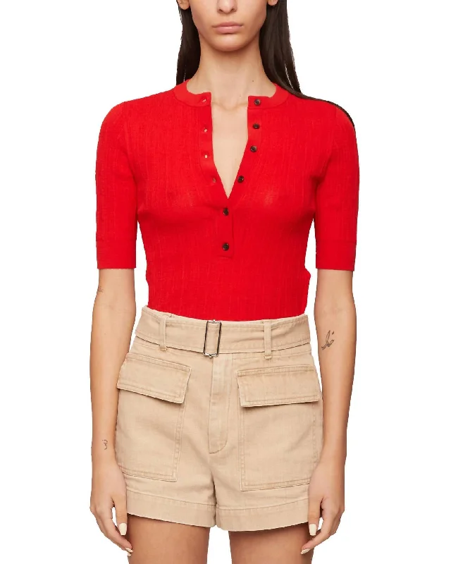 Fisher Henley Short Sleeve Top In Chili Red